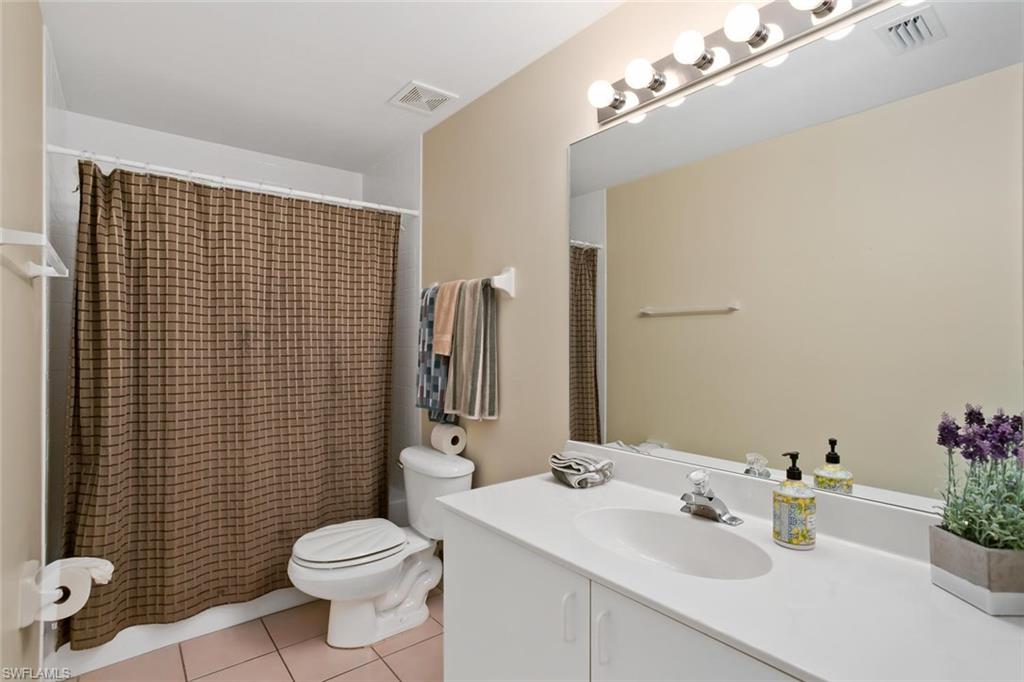 519 ROMA CT 306 photo 13