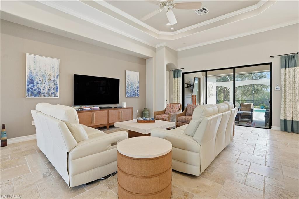 3328 Runaway LN photo 7