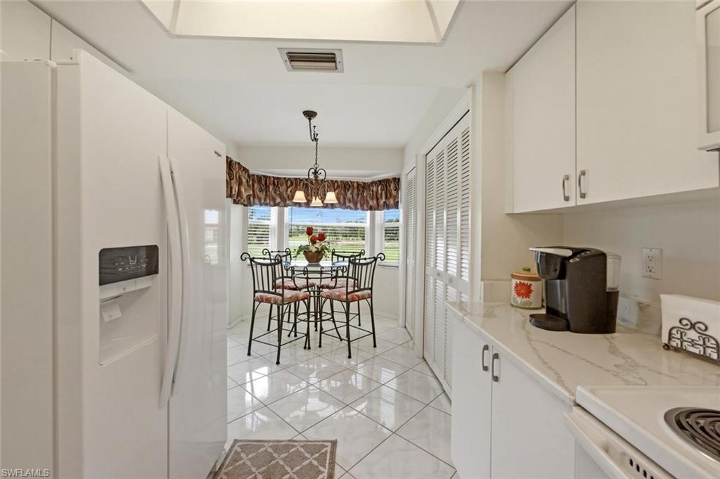 Breakfast Area with Golf Course View