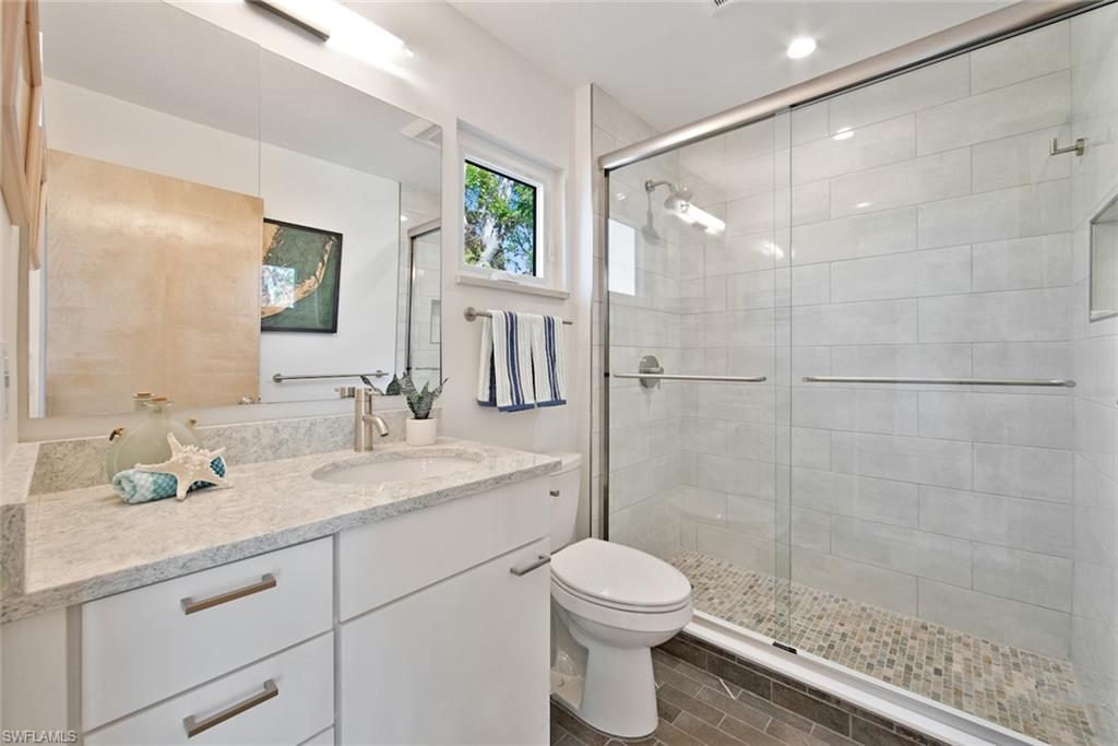 2499 Harbour LN photo 22