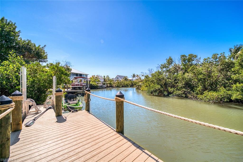 2499 Harbour LN photo 32