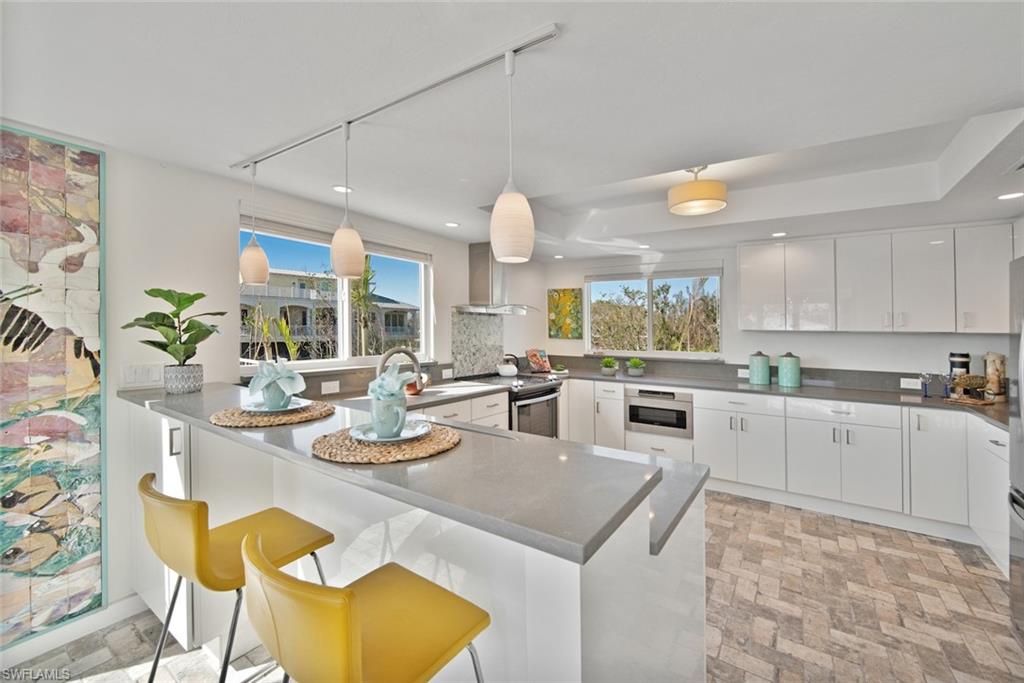 2499 Harbour LN photo 10