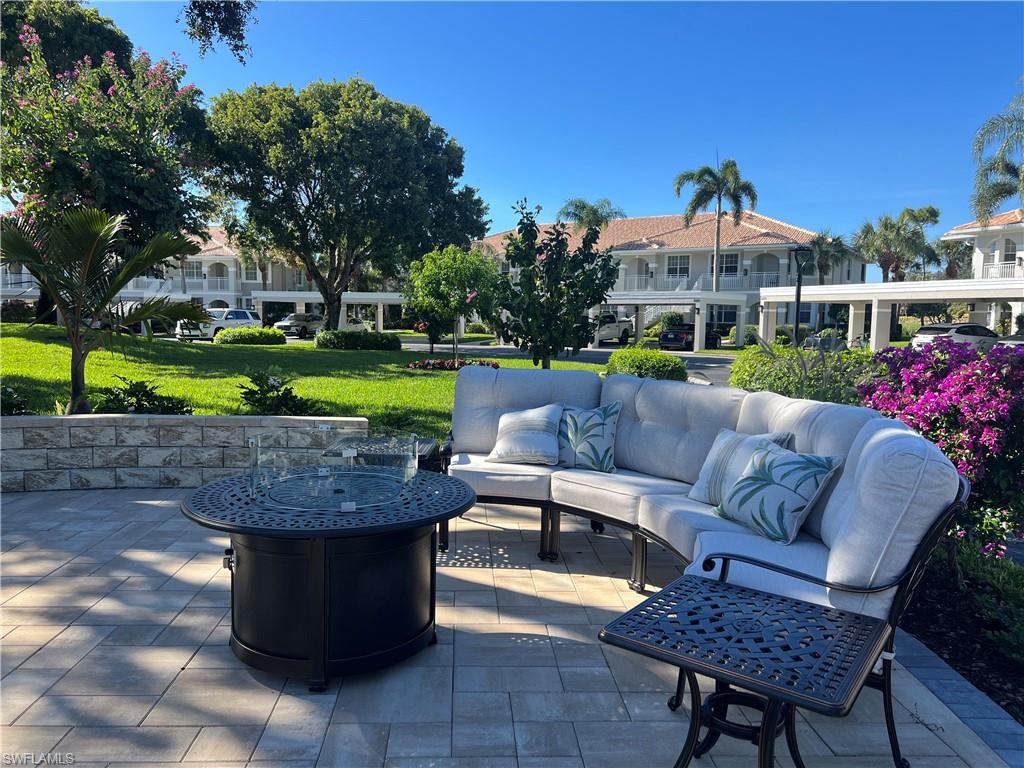 View of patio / terrace with an outdoor hangout area
