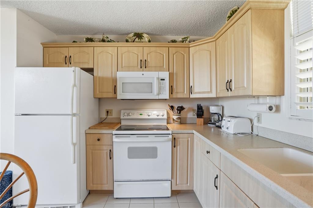5500 Bonita Beach RD 304 photo 22