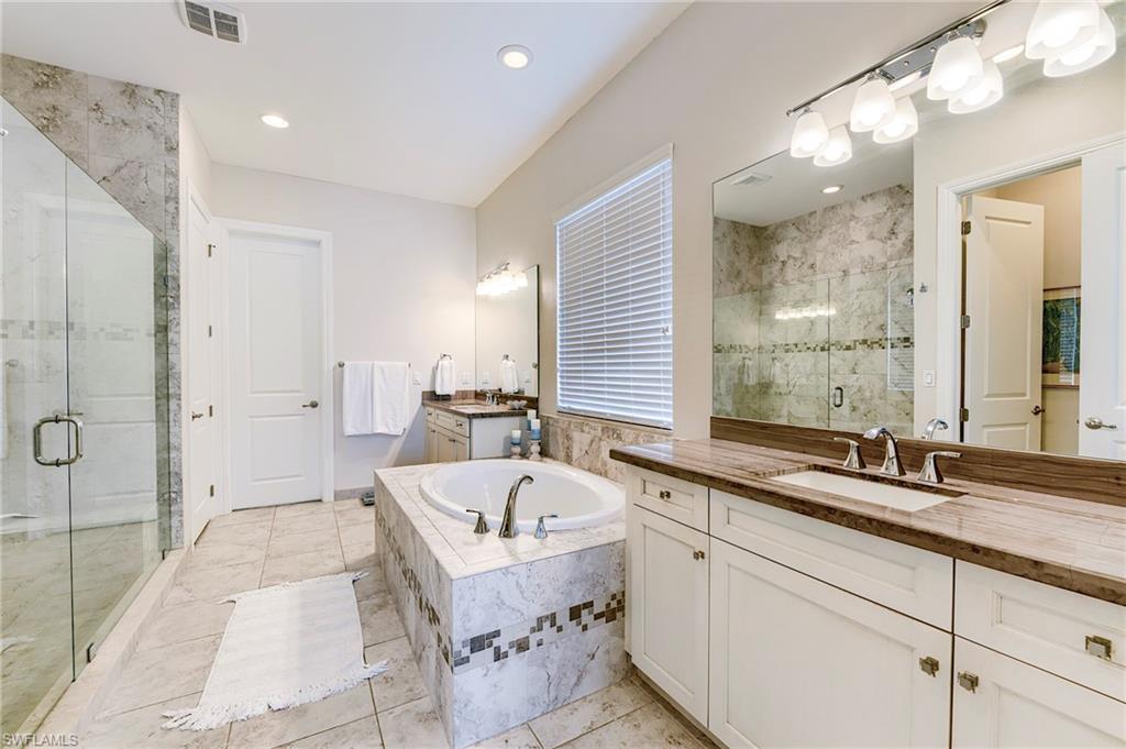 9335 Woodhurst DR photo 23