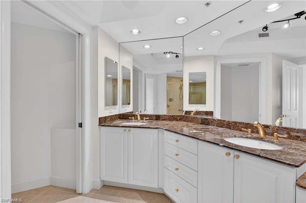 1060 Borghese LN 1005 photo 20