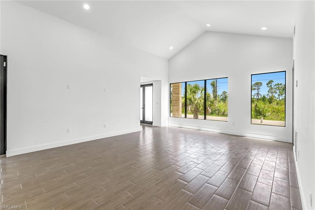 14074 Whittier LN