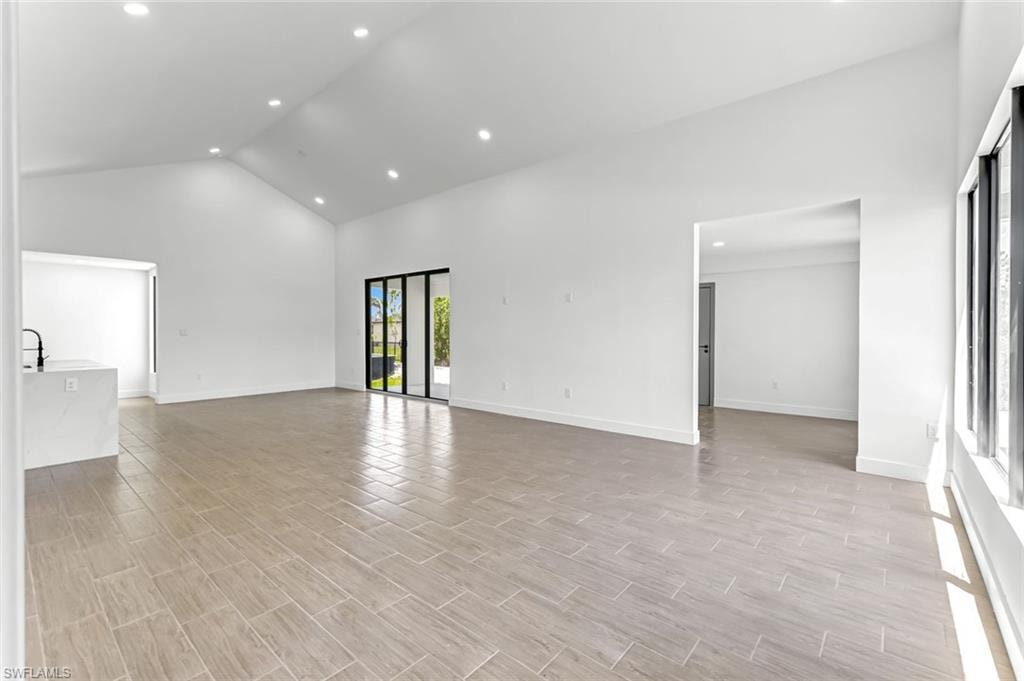 14074 Whittier LN