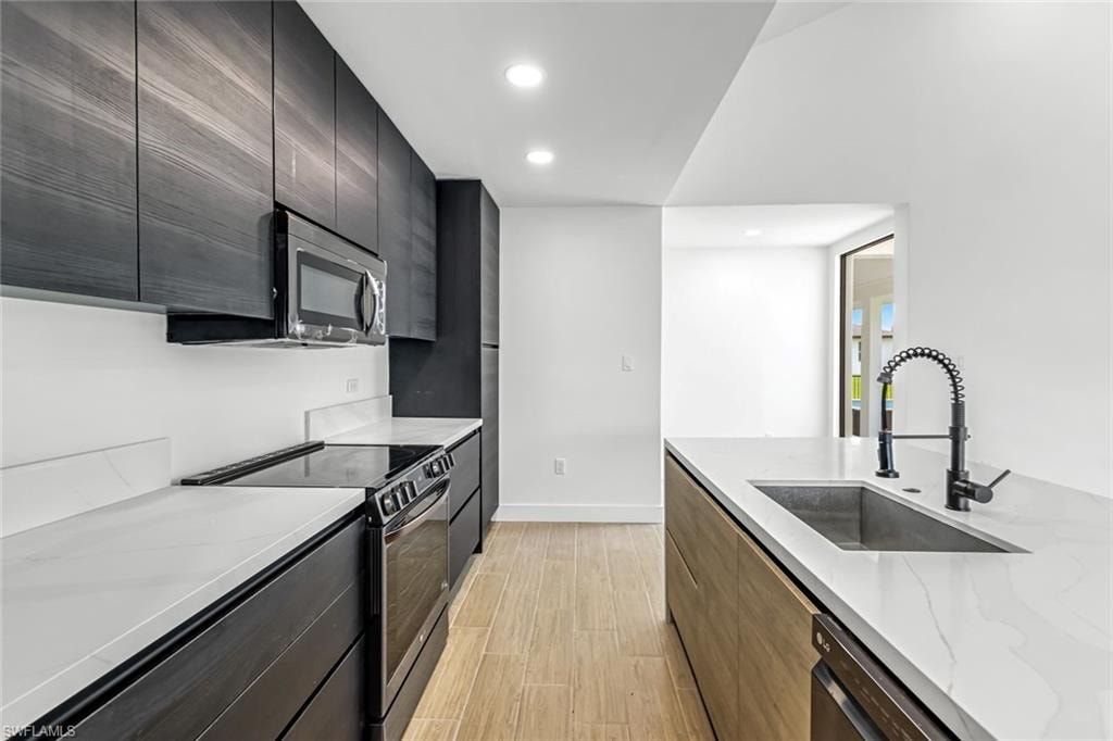 14074 Whittier LN photo 8
