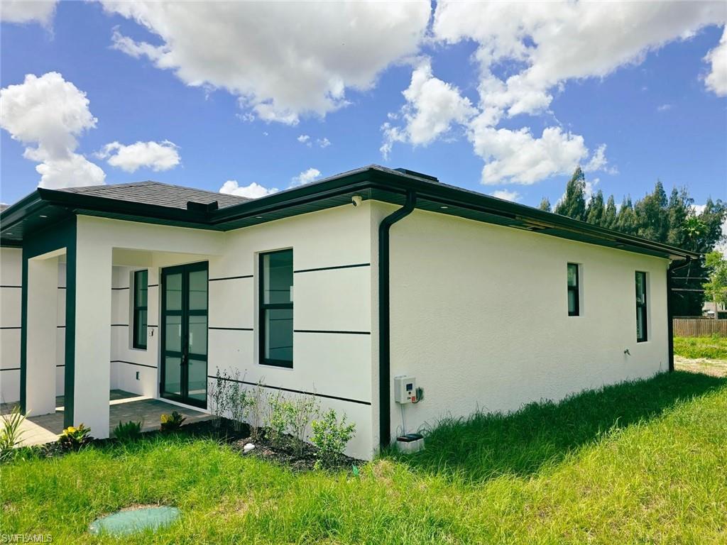 1411 Moore AVE photo 44