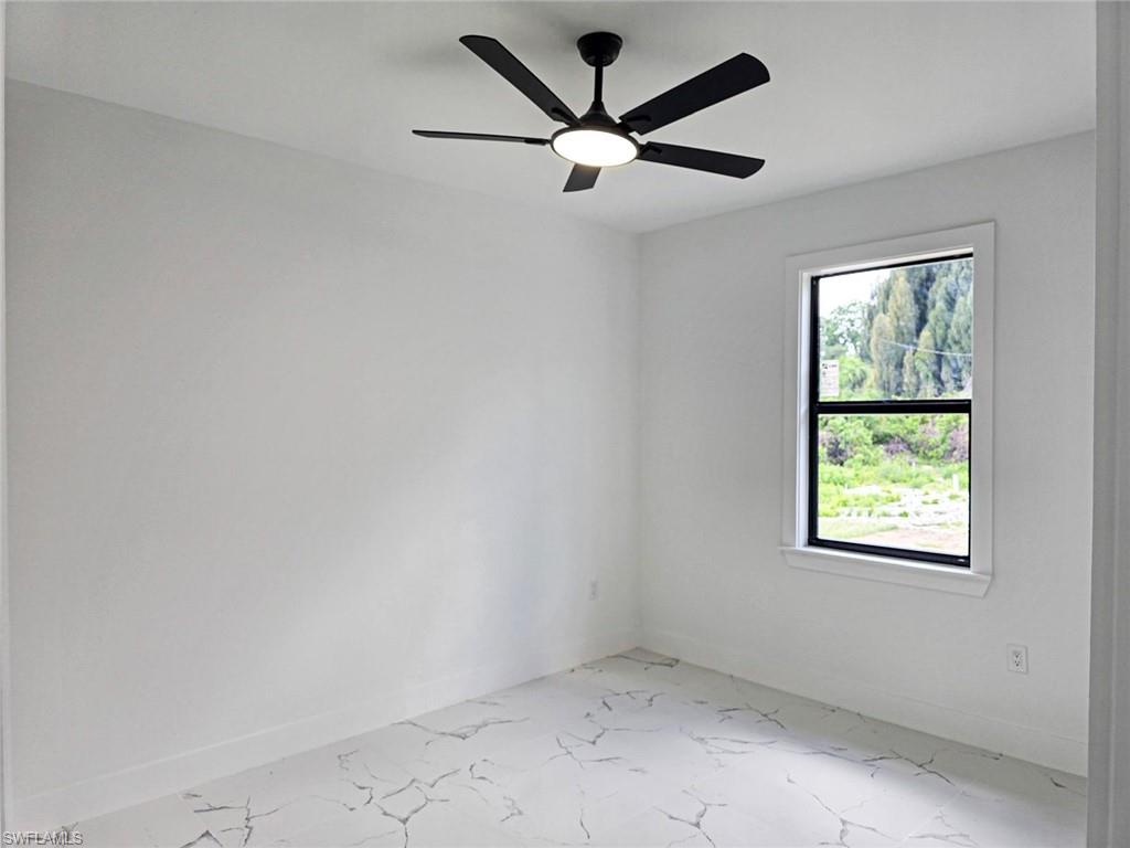 1411 Moore AVE photo 29