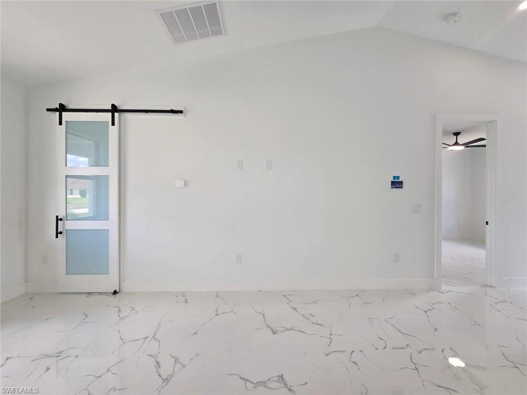 1411 Moore AVE photo 21