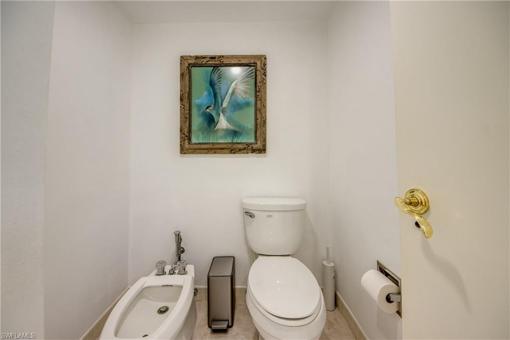 5260 S Landings DR 407 photo 20