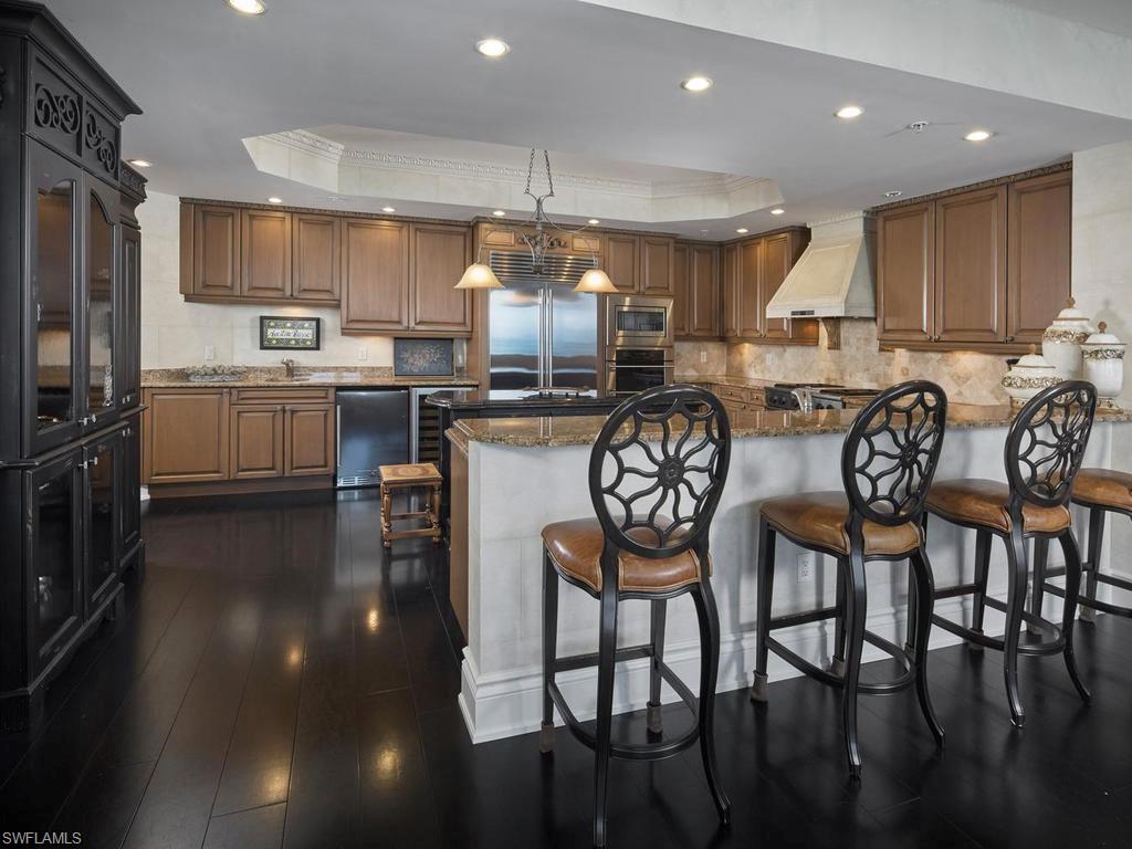 970 Cape Marco DR 1506 photo 10
