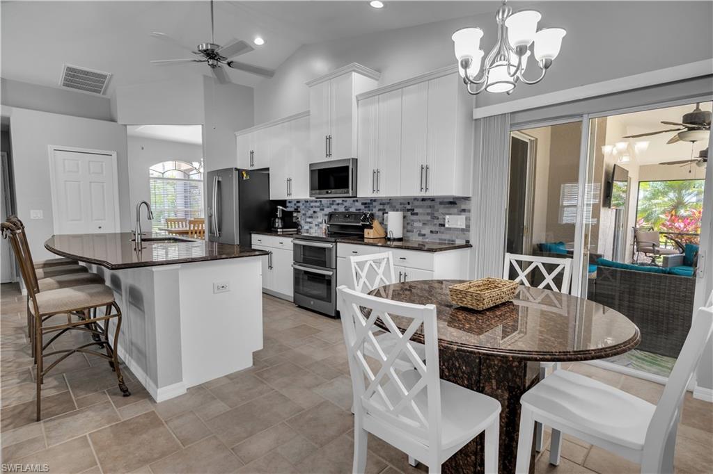 eat in kitchen