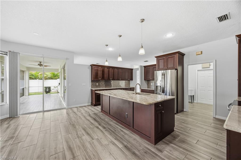 12781 Meadow Pine LN photo 6