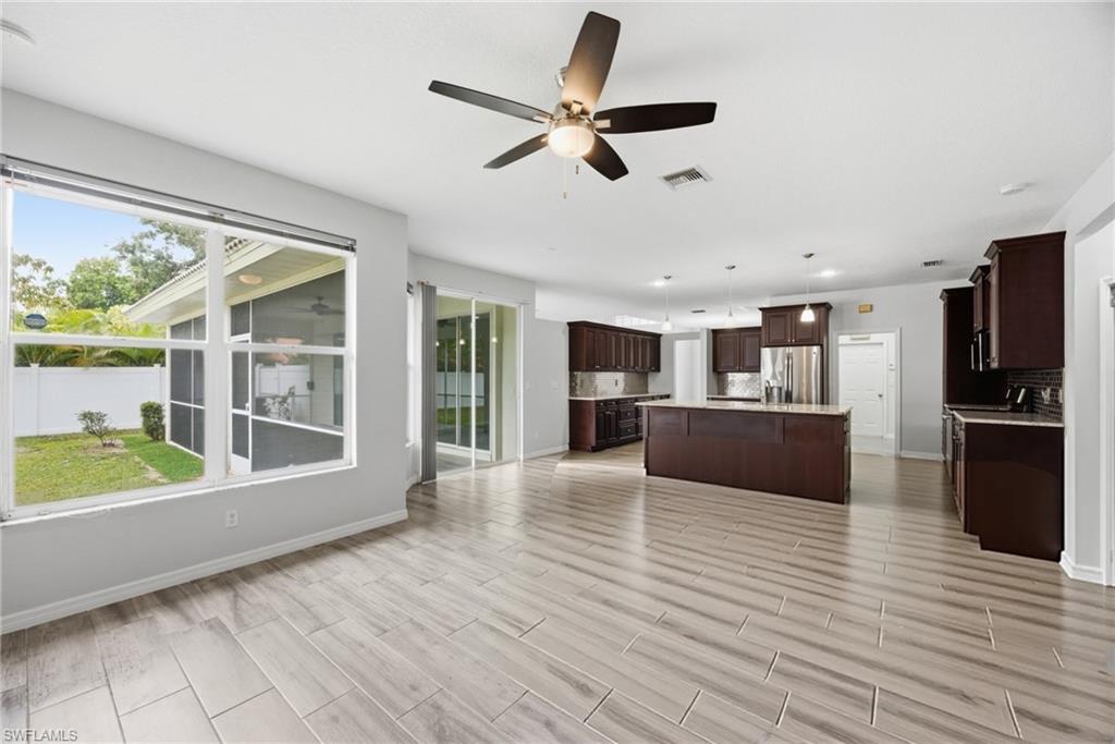 12781 Meadow Pine LN photo 8