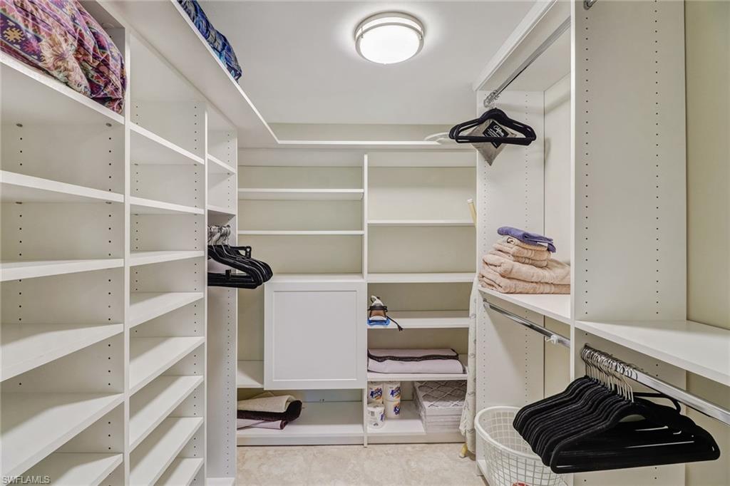 BUILT IN WALK IN CLOSET IN MAIN BR
