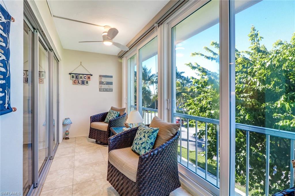 BALCONY OF LR BR
