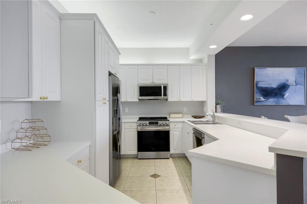 410 Flagship DR 605 photo 9
