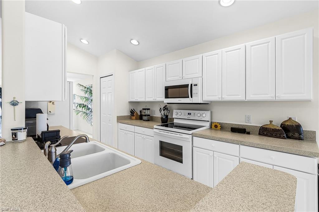 11015 Mill Creek WAY 1108 photo 9