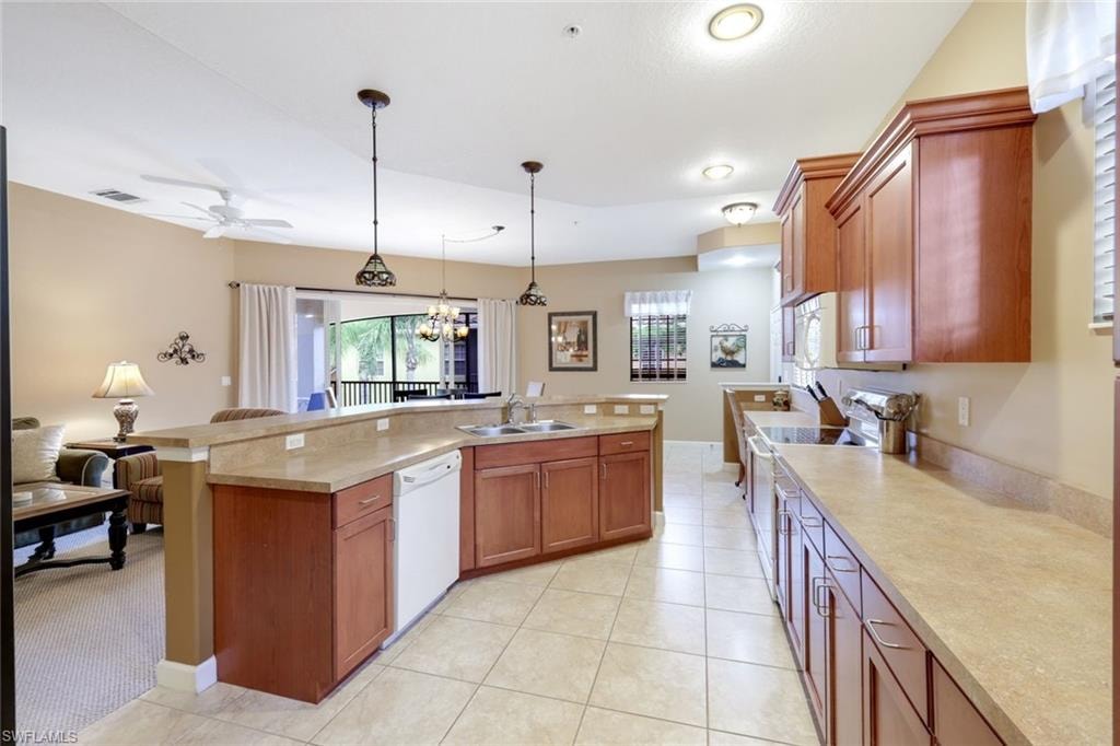 8721 Piazza Del Lago CIR 205 photo 12