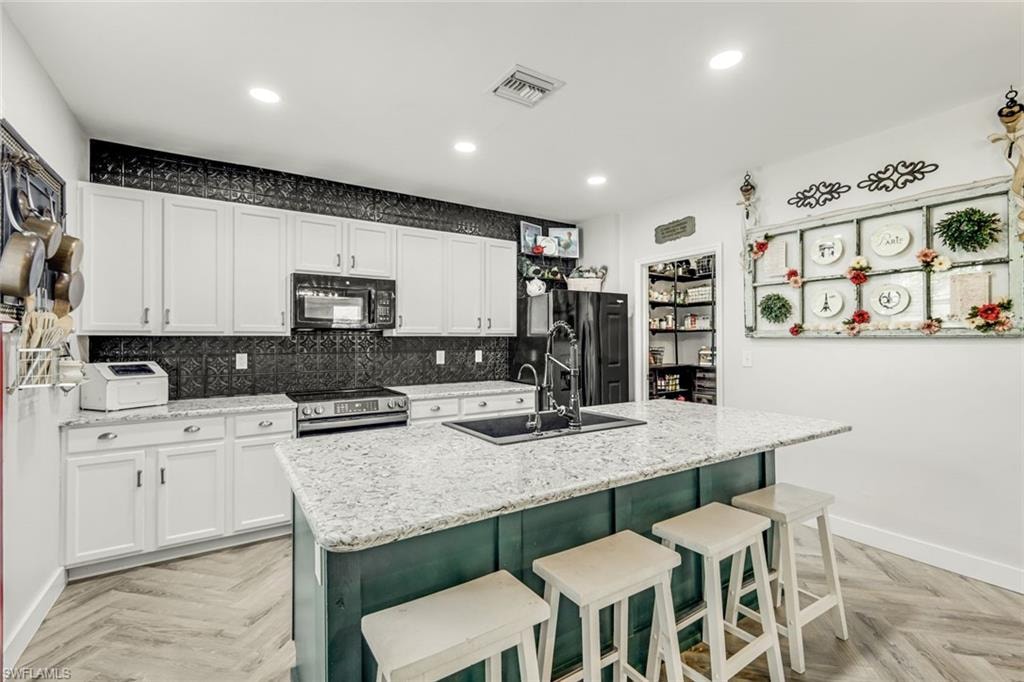26701 Lincoln AVE photo 10