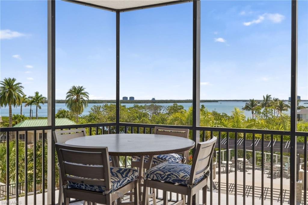 4142 Bay Beach LN 301 photo 18