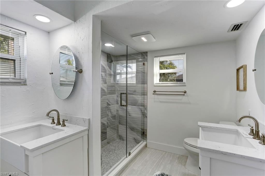 10842 Vanderbilt DR photo 11