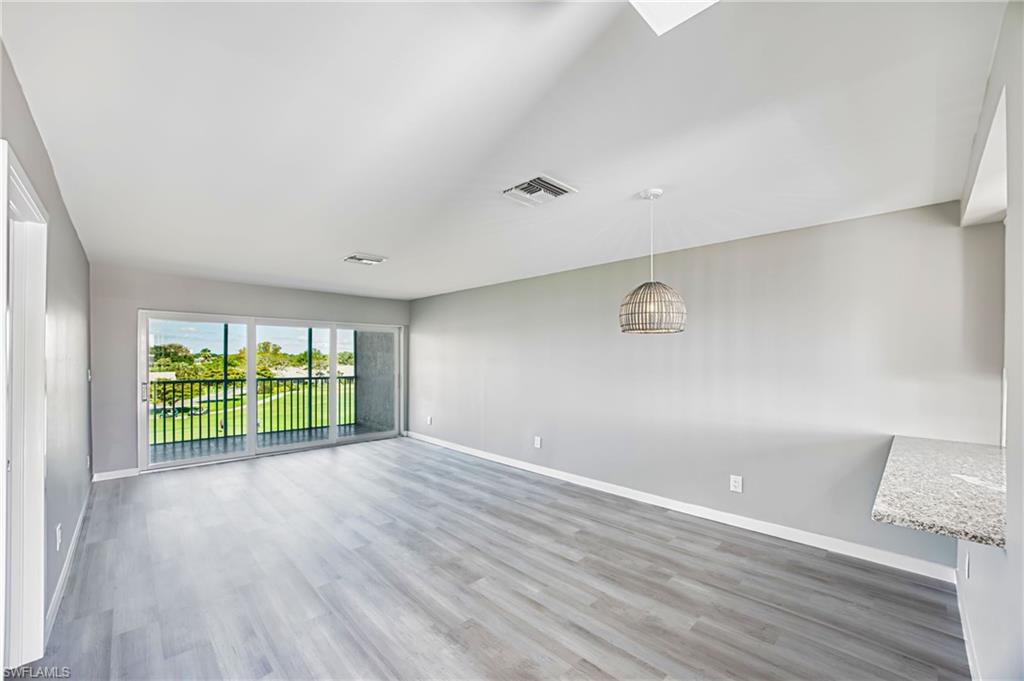 6220 Augusta DR 410 photo 8