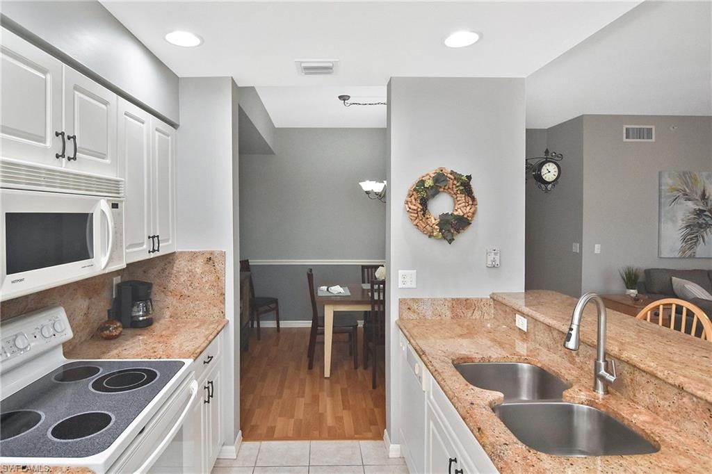 8076 Queen Palm LN 412 photo 13