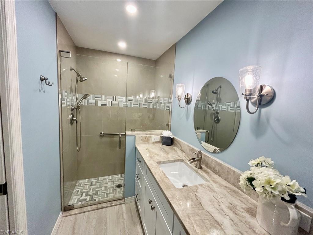 8076 Queen Palm LN 412 photo 20