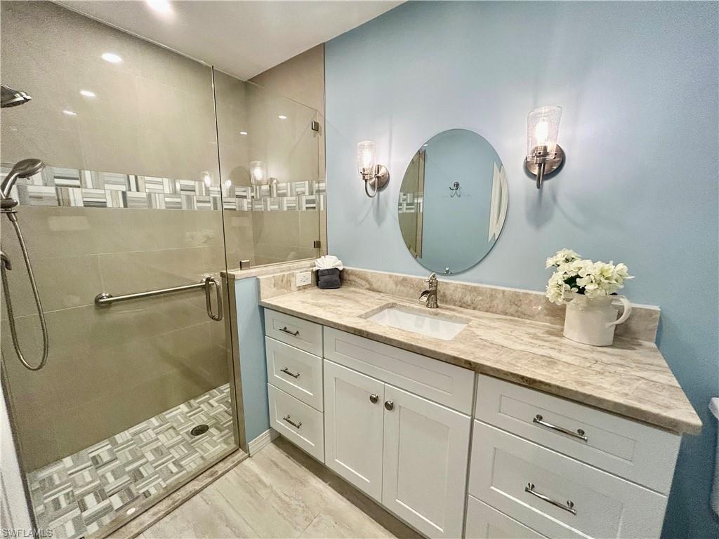 8076 Queen Palm LN 412 photo 21