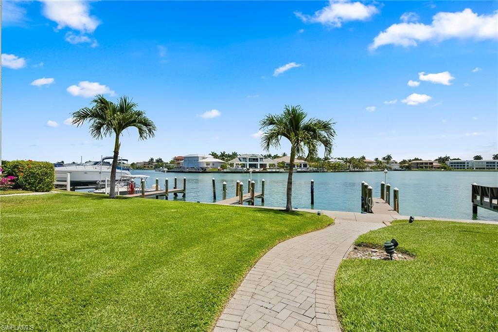 3000 Gulf Shore BLVD N 103 photo 18