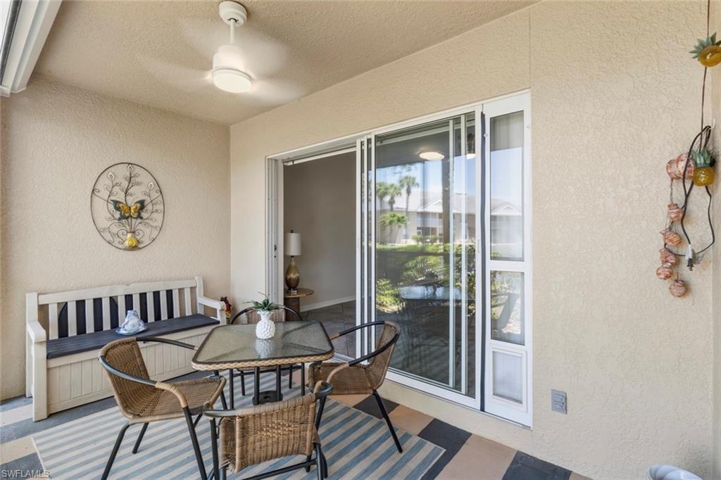 Screened lanai overseeing lakeview