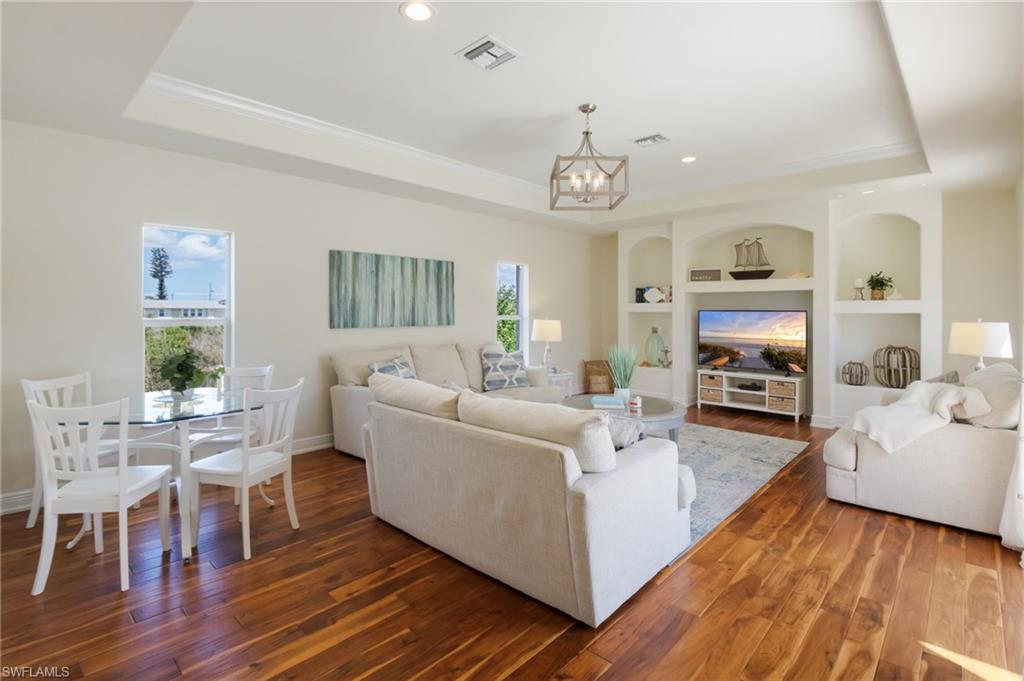 The living area is light and airy and has plenty of room for entertaining!