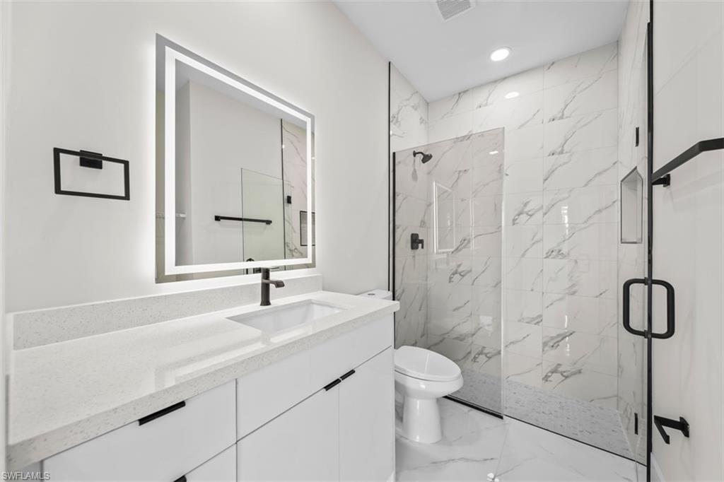 103 Diplomat PKWY E photo 11