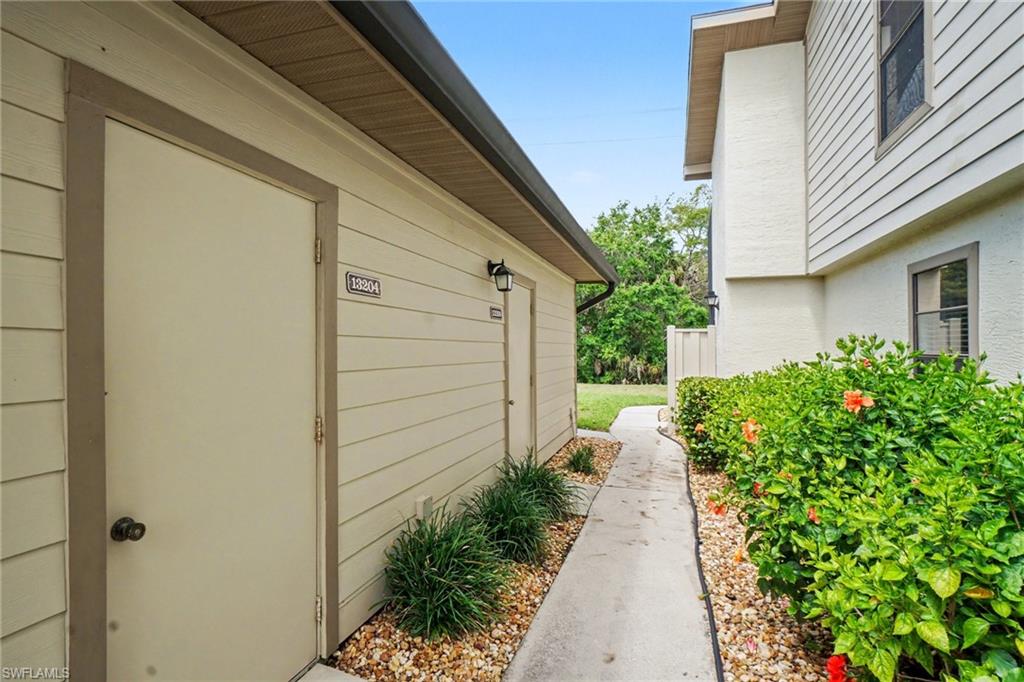 Private single car detached garage