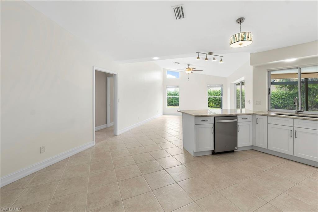 10340 Regent CIR photo 13