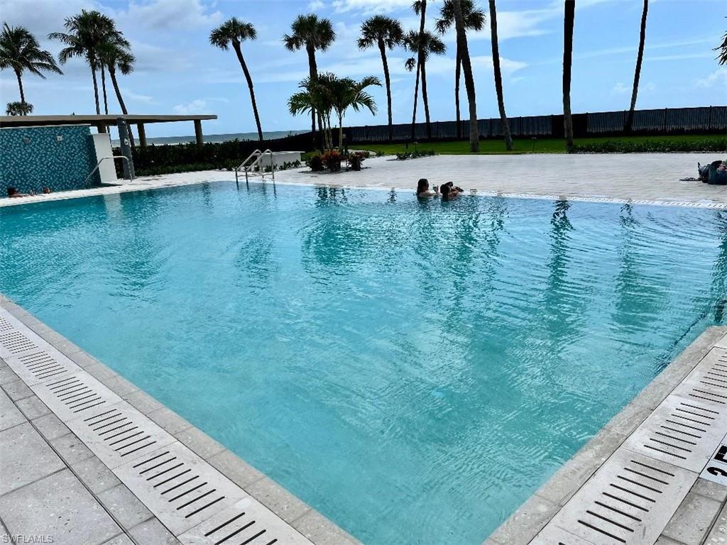 4001 Gulf Shore BLVD N 505