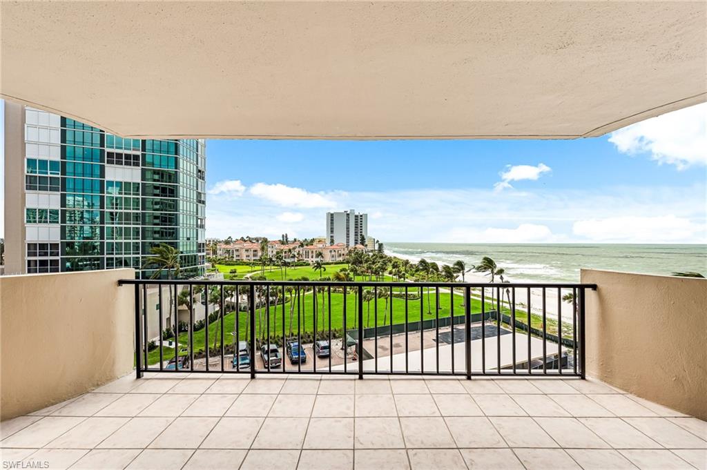 4001 Gulf Shore BLVD N 505 photo 11