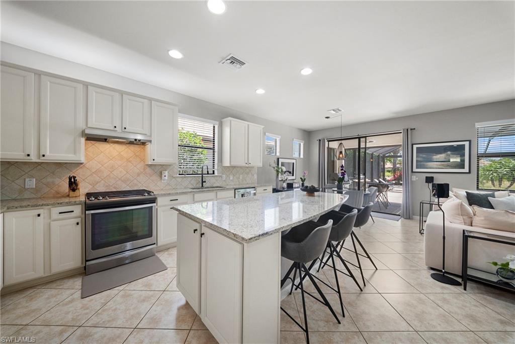 7052 Live Oak DR photo 15