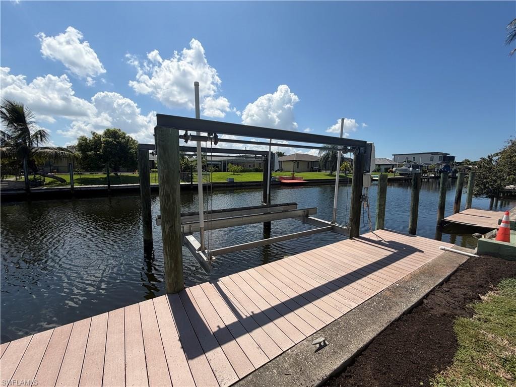 Boat Lift | Trex Decking