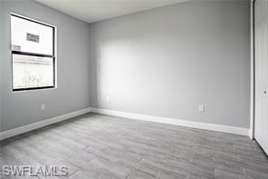 129-131 Ivan AVE S photo 9
