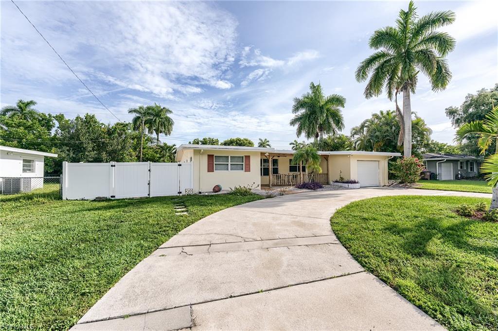 1443 Ricardo AVE