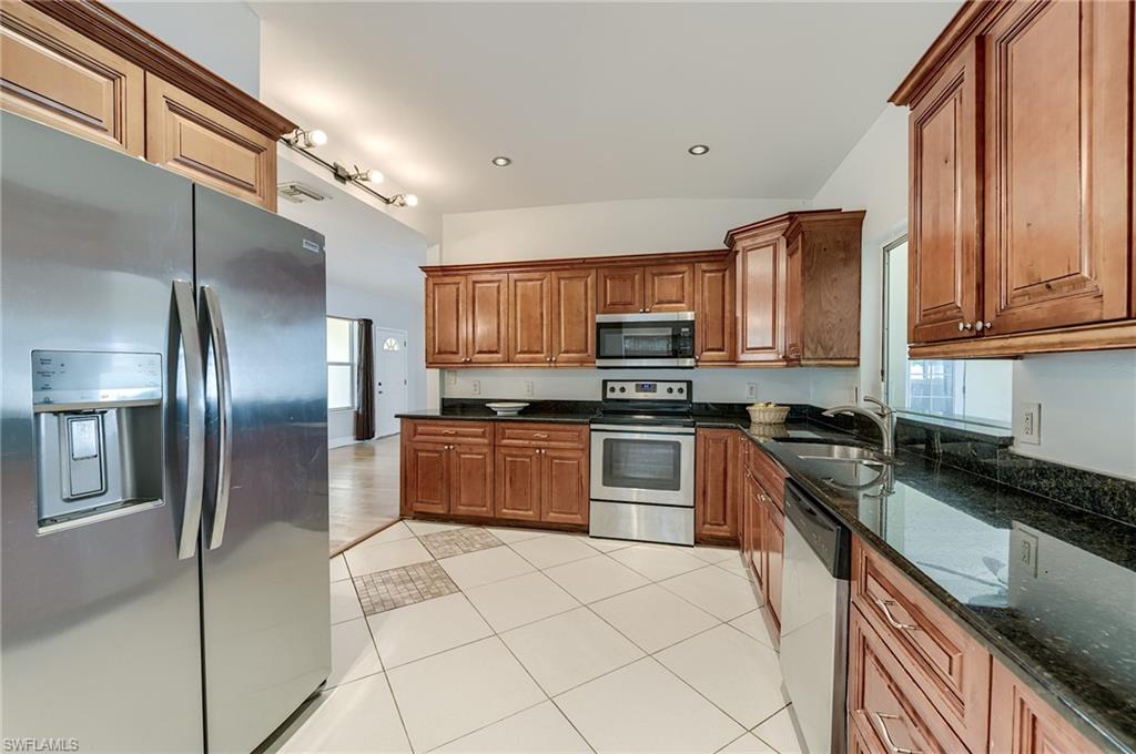 1443 Ricardo AVE photo 14