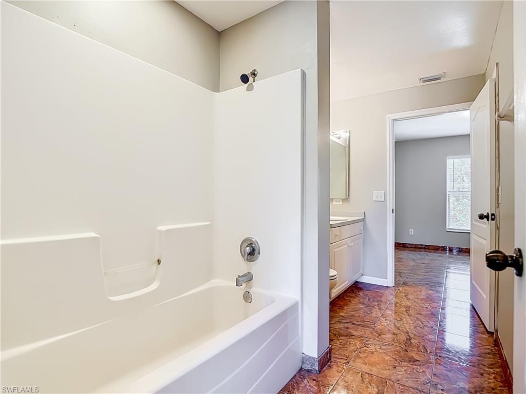 1066 Summa BLVD photo 13