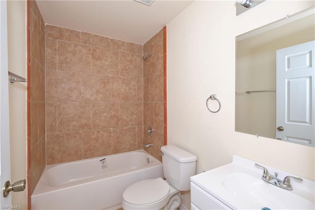 615 SE 6th TER photo 12