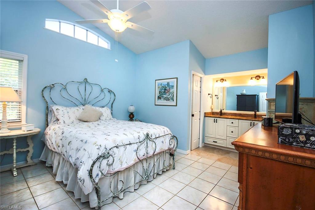 Primary_Bedroom