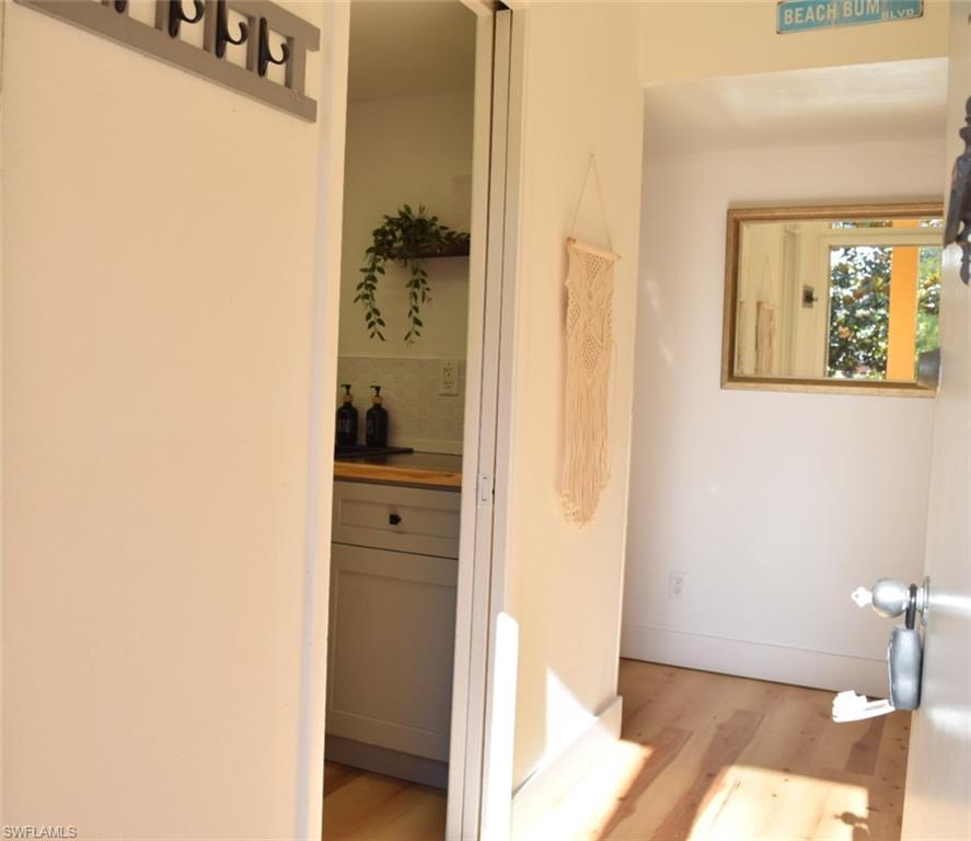 2366 Mall DR 211 photo 26